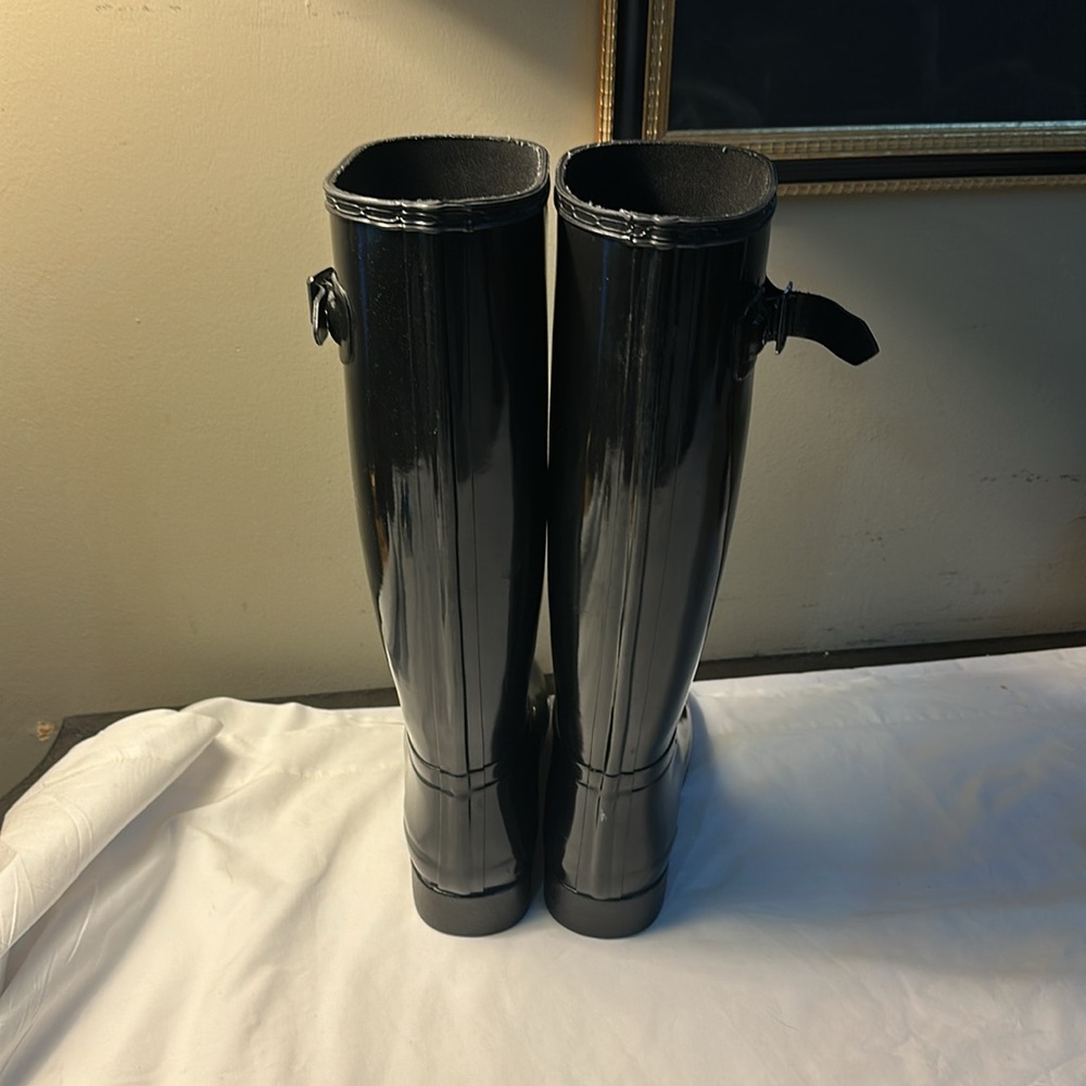 Hunter Black Tall Rain Boots - Picture 6 of 17